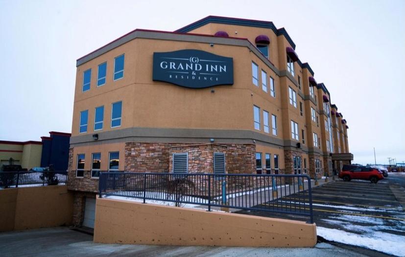 Grand Inn & Residence- Grande Prairie Eksteriør billede