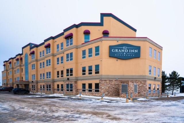 Grand Inn & Residence- Grande Prairie Eksteriør billede