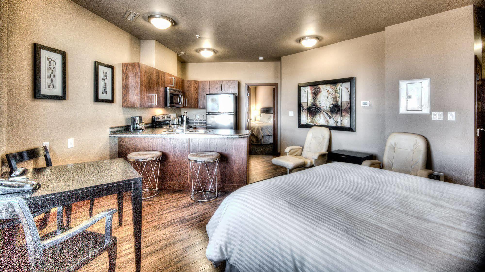 Grand Inn & Residence- Grande Prairie Eksteriør billede